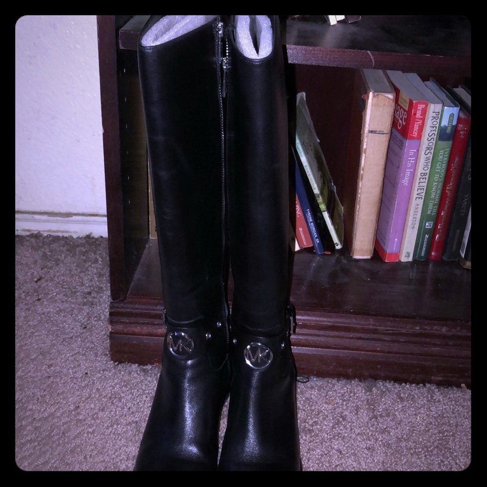 MK Wide Shaft black boots 7.5